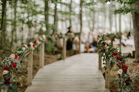 Romantic Weddings In The Woods Maine Barn Wedding Venue