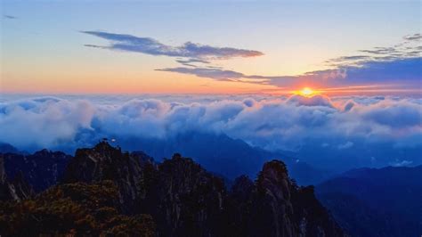 Enchanting Sea Of Clouds On E Chinas Mount Huangshan Cgtn