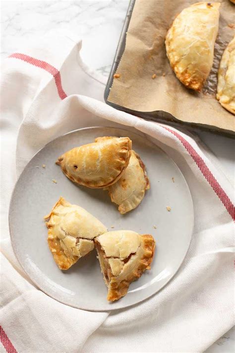 How To Make Easy Sweet Empanadas Video The Tortilla Channel