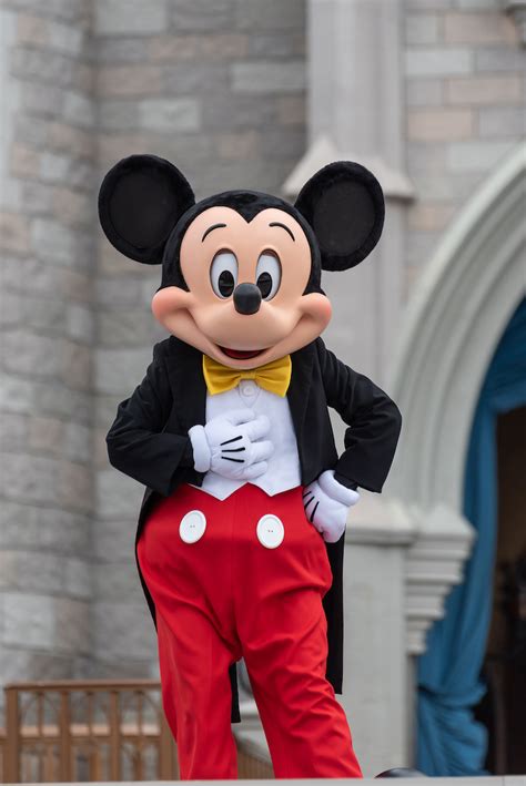 Celebrate Mickeys 90th At Disney Parks Across The Globe Wdw Magazine