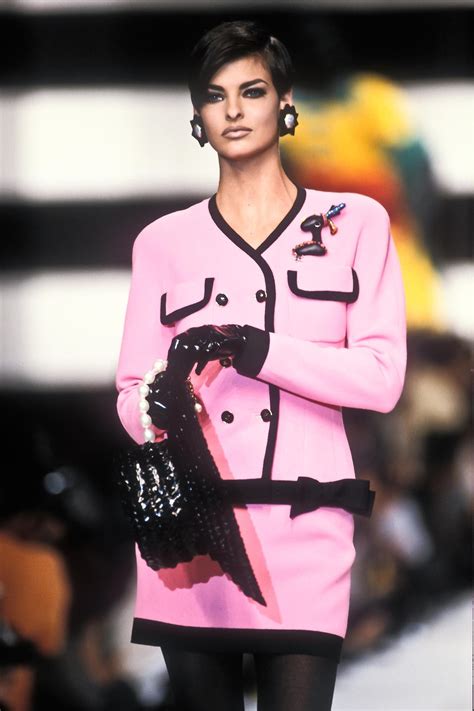 La Linda Evangelista Chanel Rtw Ss 1991 Model Linda Evangelista