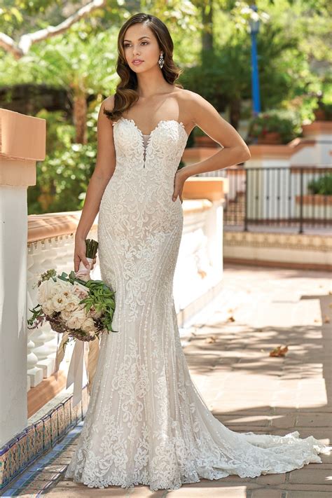 T212007 Romantic Embroidered Lace Strapless Wedding Dress With Sweetheart Neckline