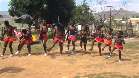 umhlonyane ceremony by zulu maidens part 1 youtube
