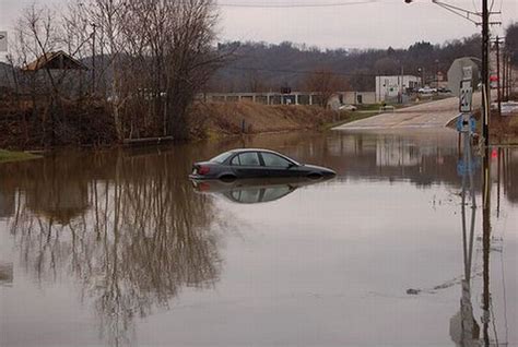 Flooded Cars 38 Pics