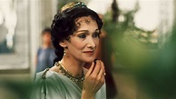 Sian Phillips in pictures: Star of stage and screen - BBC News