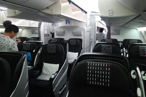 Information on this page is about the inflight services on regularly scheduled routes serviced by japan airlines. Flight Review: Japan Airlines (JAL) Business Class Boeing ...