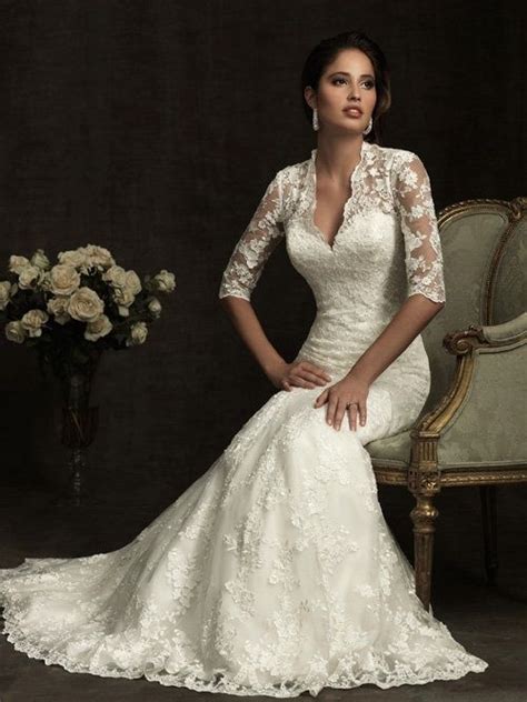 Nice Wedding Dress For An Older Bride Woman Over 40 Or