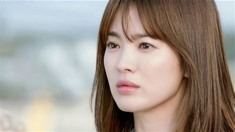She gained international popularity through her leading roles in television dramas autumn in my heart (2000). Song Hye-kyo 2018 Wallpapers - Wallpaper Cave
