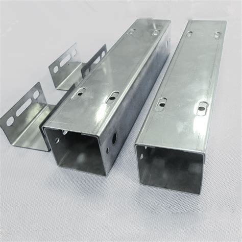 Galvanized Steel Solid Trunking Type Cable Tray China Manufacturer