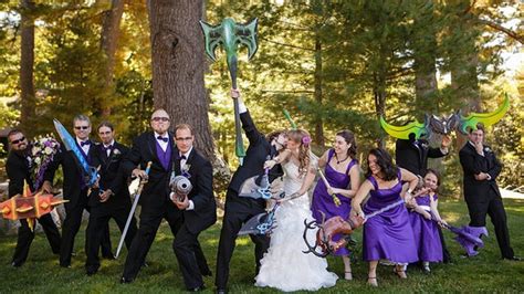 Gamer Couple Decides To Get Married World Of Warcraft Wedding Ensues