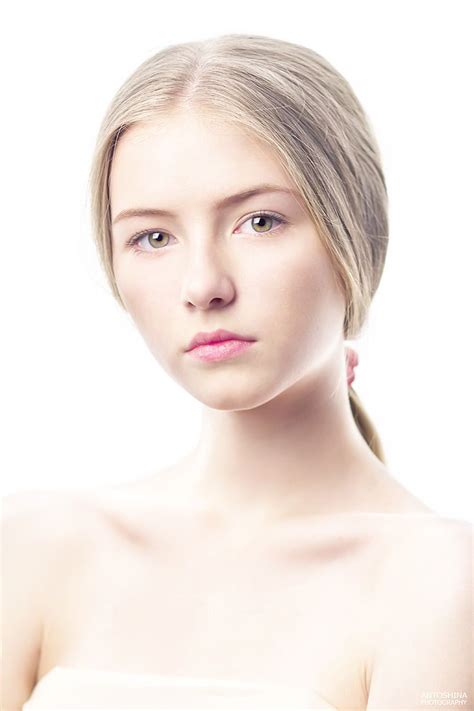 Innocent Girl Portrait Model Girl Blonde Full Face Free Download Nude