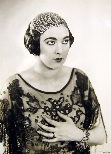 Nita Naldi 1920s Woman Movie Nita Naldi Old Hollywood Glamour