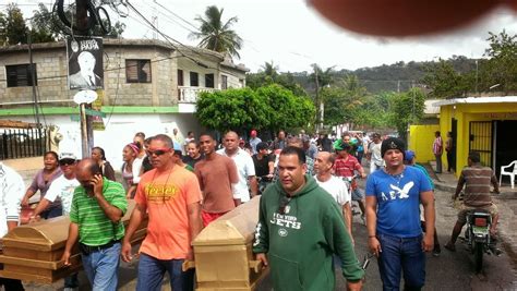 Cienfuegos Global En Baitoa Protestan Contra El Director Municipal Y