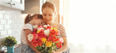 Mother's day is celebrated across the world, in more than 50 countries, though not all countries celebrate it on the same day. 10 Best Mother's Day Movies to Watch With Your Mom (April ...
