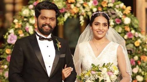 Watch balu varghese weds aileena catherin video. Actor Balu Varghese Opens Up His First Meeting With Wife ...