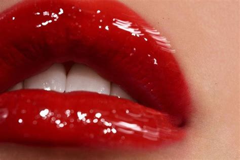 loading rot ästhetisch schöne lippen glänzenden lippen
