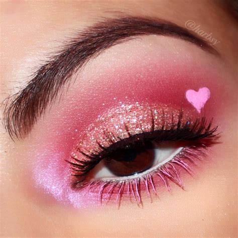Pin By Ashbyjocg On Lashes Pink Eye Makeup Pink Makeup Creative Eye Makeup