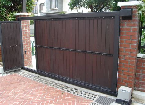 Image Result For Automatic Sliding House Gates Front Gate Design