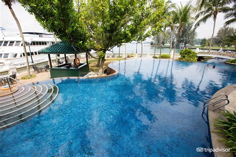 Stay at this port dickson hotel and you'll be within half a mile (1 km) of admiral cove marina and 2 miles (3 km) of sri anjeneayar (hanuman) temple. Avillion Admiral Cove