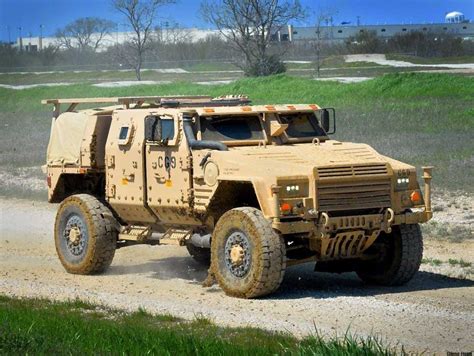 Here Are The 3 High Tech Vehicles Vying To Replace The Humvee