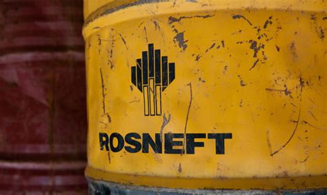 Government Mulls Selling Stake In Rosneft In 2016 — Finance Ministry