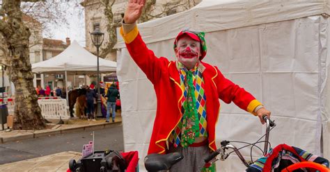 Feurs Jacko Ce Clown Agoraphobe Qui Sillonne La France Pour Faire