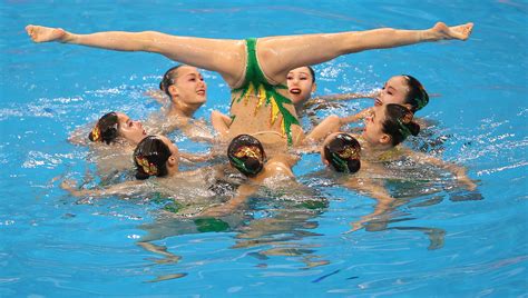 Synchronized Swimming In North America