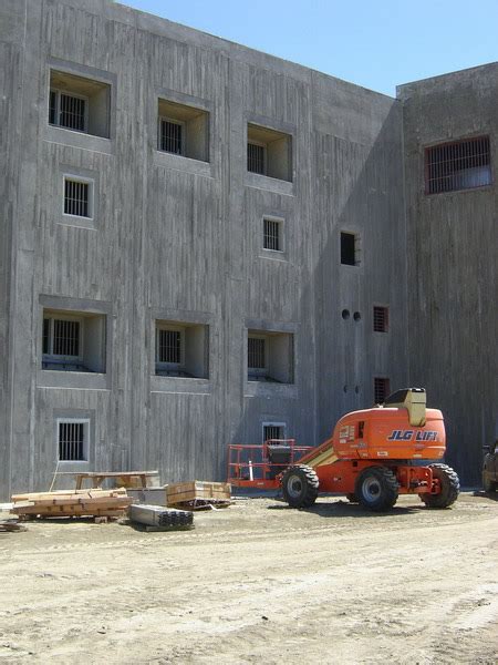 Project Profile Mendota Federal Correctional Institution Tilt Up