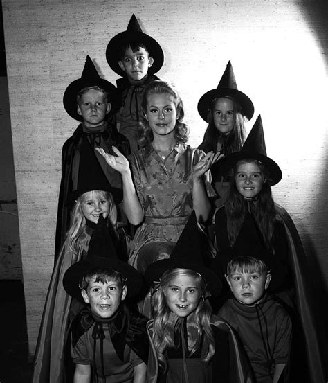 Bewitched Bts Elizabeth Montgomery Retro Halloween Halloween Episodes