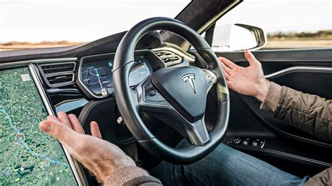 Explained And Tested Teslas ‘self Driving Autopilot Car Magazine