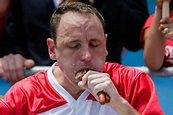 How Much Weight Does Joey Chestnut Gain During the Nathan's Hot Dog ...