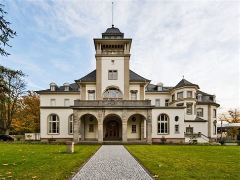 Die zeiten des kundendienstes können unterschiedlich ausfallen. Georg Christoph Lichtenberg-Haus - IBZ Germany