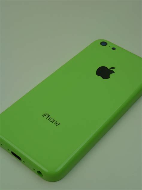 Leaked Images Of Green Iphone 5c And Volume Buttons