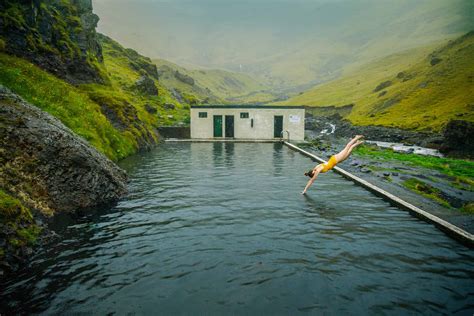 5 Things To Know Before Visiting Seljavallalaug Pool In Iceland