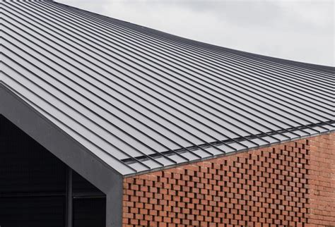 Standing Seam Metal Cladding And Roofing Provides A Simply Beautiful