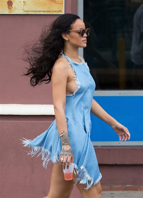 5 Daring Street Style Trends Started By Rihanna Rihanna Vestido Túnica Maquillaje De Ojos