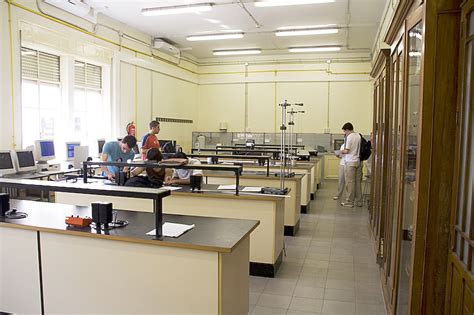 Laboratorios De La 1ª Planta Escuela Politécnica Superior