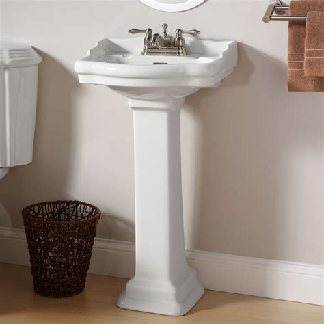 They take up little real estate, but counter space is at a minimum, with just a little room to the side of the faucet to hold a soap dispenser, if that. Stanford Mini Pedestal Sink - 4" Centers - White | eBay