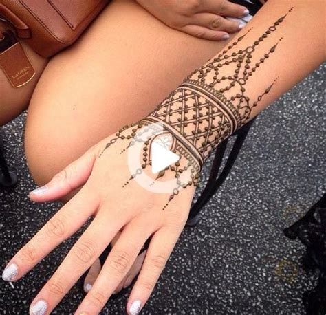 Top 10 Henna Wrist Cuff Designs To Try Henna Wrist Henna Tattoo