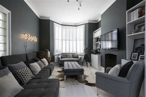 Grey Wall Modern Living Room In 2020 Dark Grey Living Room Dark
