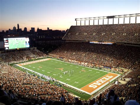 Darrell K Royal–Texas Memorial Stadium – Stadium Base
