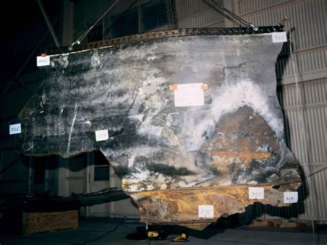 Challenger Wreckage A Look Back Challenger Shuttle Disaster Cbs News