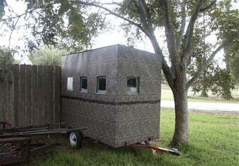 Pin By Lu On Deer Blinds Deer Blind Outdoor Structures Outdoor