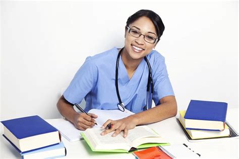 What To Expect When Starting A Diploma In Nursing Course