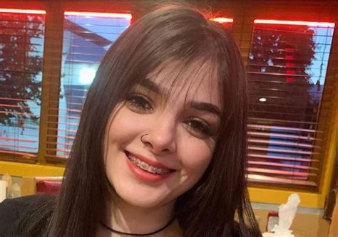 Karely Ruiz Tiktok Star Bio Photos Age Net Worth Wiki Boyfriend