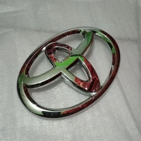 Logo Emblem Front Grill Innova Reborn Original Toyota