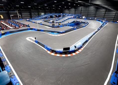 The Worlds Largest Indoor Go Kart Racetrack Go Kart Racing Kart