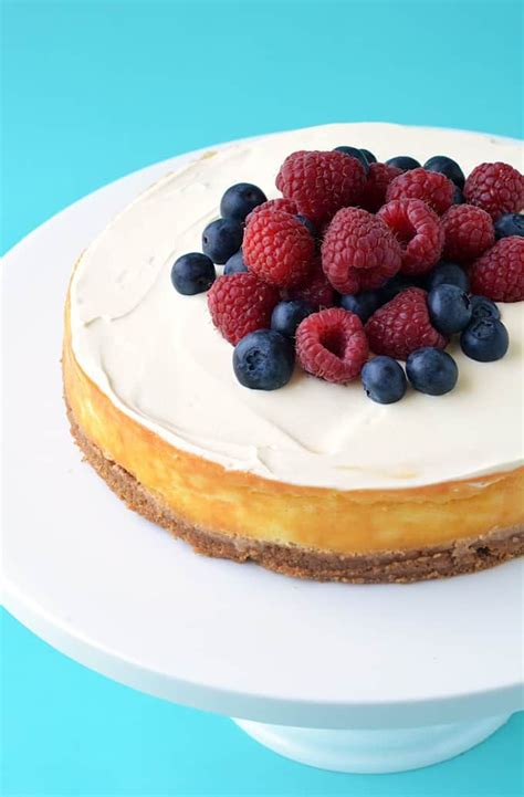 Using a stand mixer or hand mixer, whip until stiff peaks form. Baked Sour Cream Cheesecake with Berries | Recipe | Sour ...