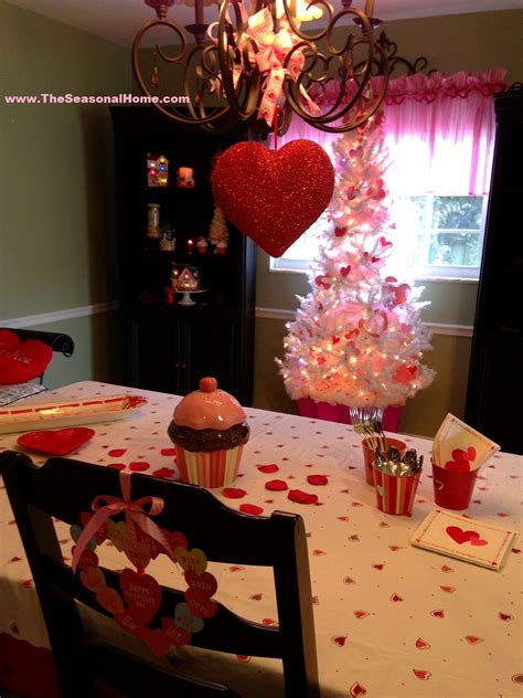 Diy network has ideas for kids' crafts, party decorations and romantic date nights. Creative, Re-purposed Decorations for Valentine's Day ...