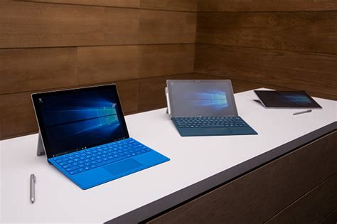 Microsoft Will Likely Introduce Different Product After Delayed Launch